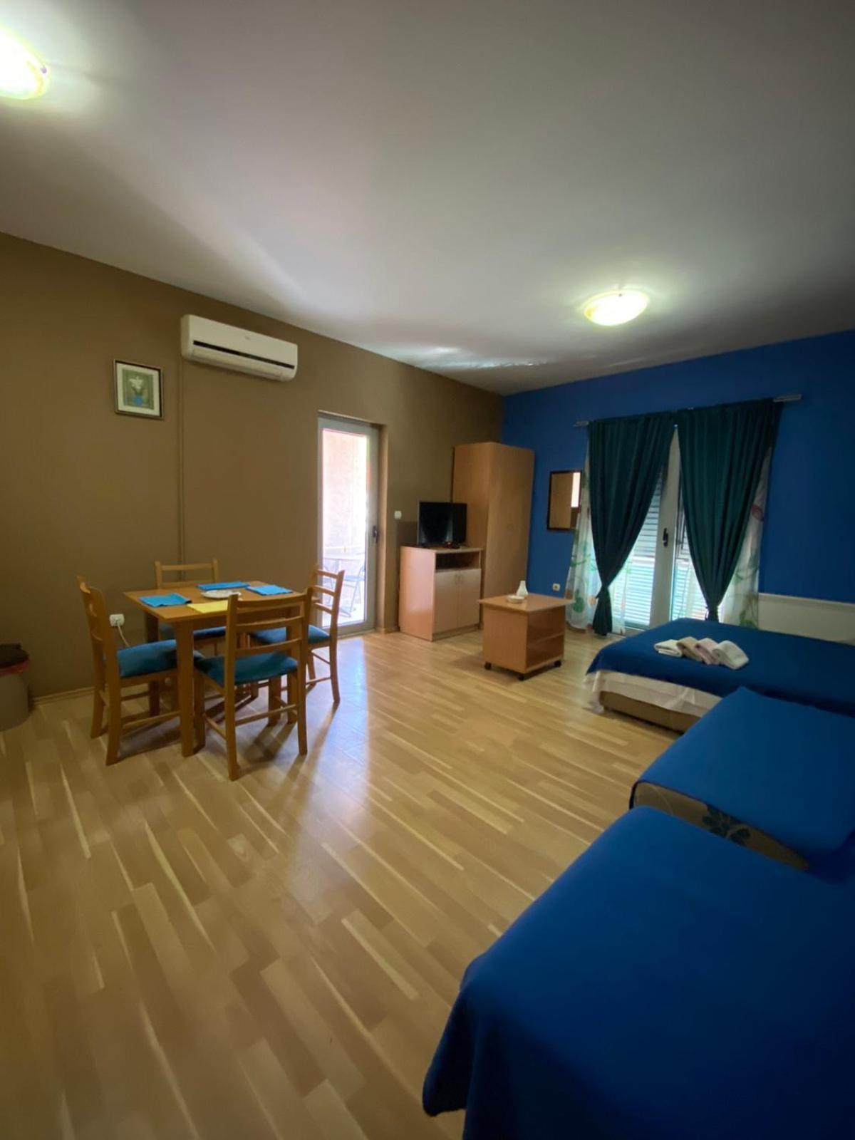 Jaz 24 Apartment *