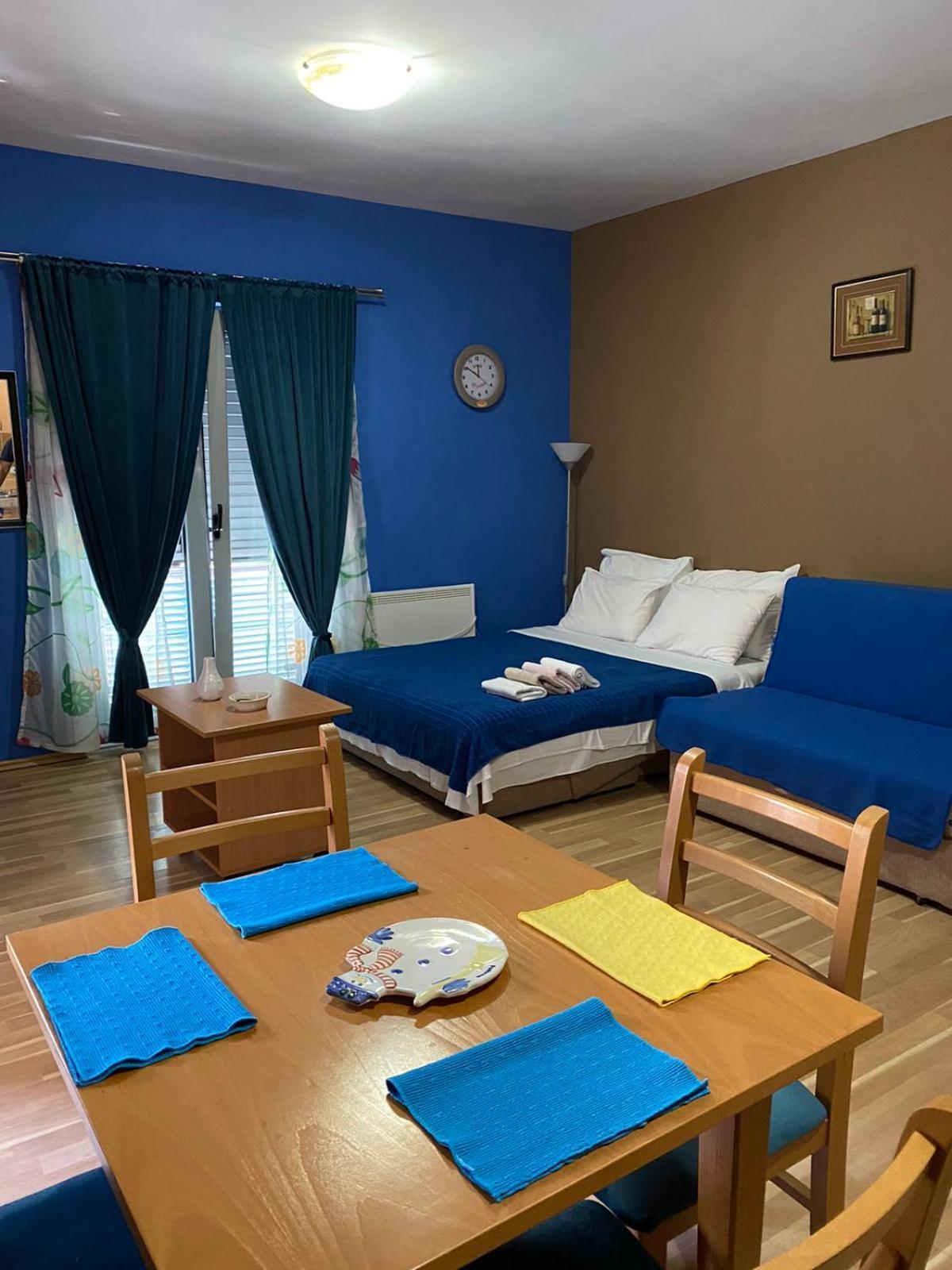 Jaz 24 Budva